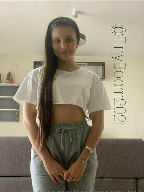 horniemommyfree art actress image