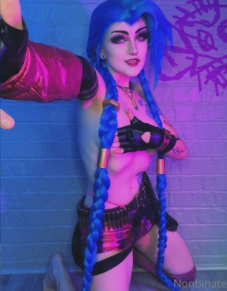 Nonbinate art star img