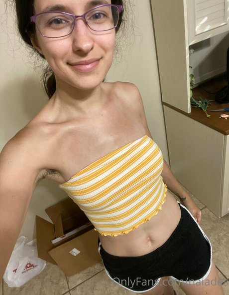 naiades nude star photo