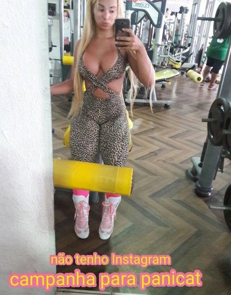 Rafaela De Melo sexy model photo