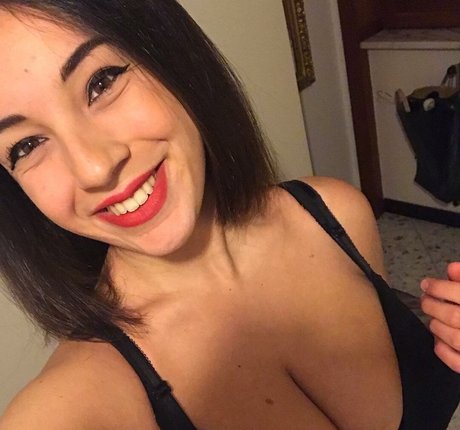 Gianclaudia Di Giacomo hot star galleries