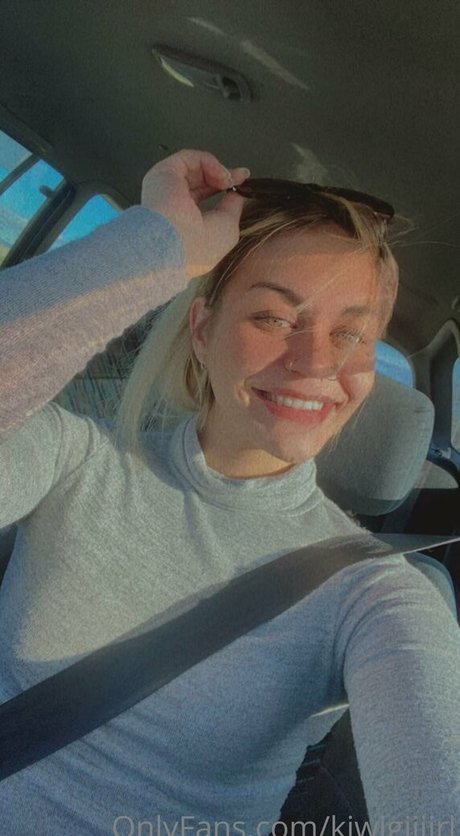 kiwigiiiirl star exclusive pic