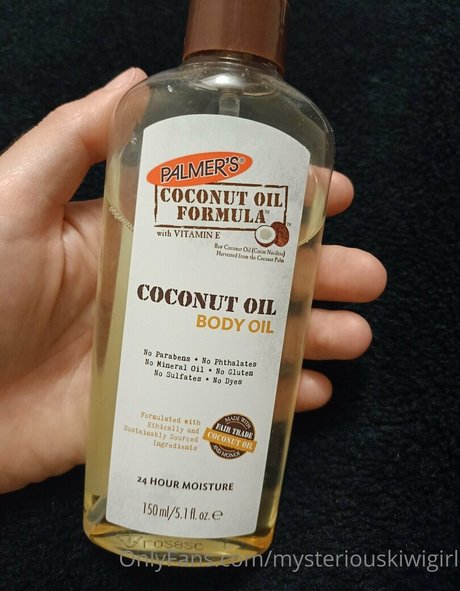 mysteriouskiwigirl pornstar beautiful images