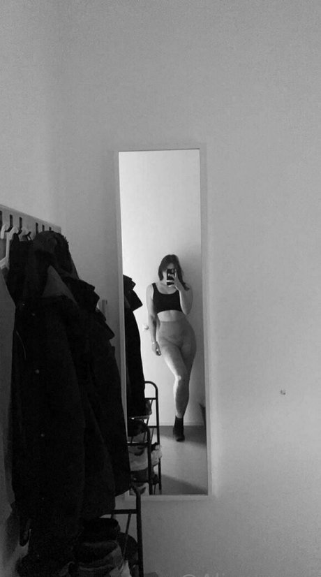 alinalovee free erotic actress img