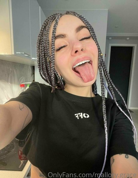 mallory grace naked pornstar pic