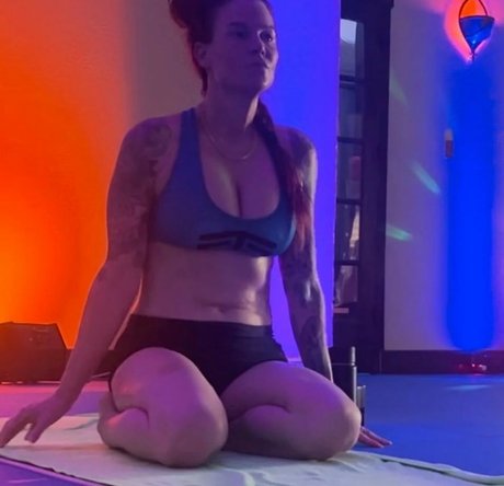 Amy Dumas pornstar top picture