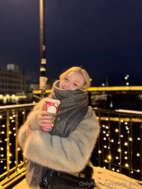 Tiny Kinyy pornstar hot pictures