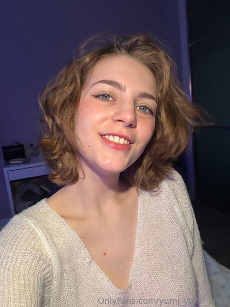 Yumi Yumi Chan erotic star img