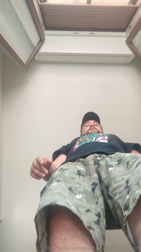 Giant Beautiful Disaster model nudes photo