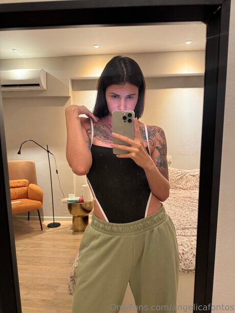 Angelicafontos hot actress picture