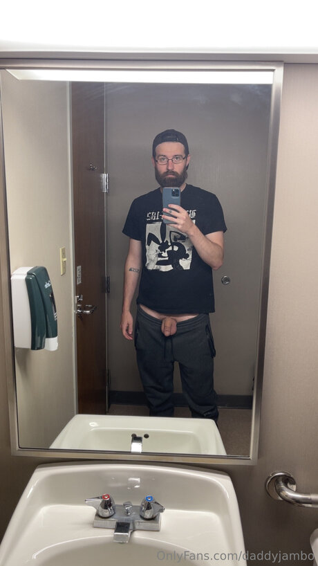 Daddyjambo hd pornstar photo