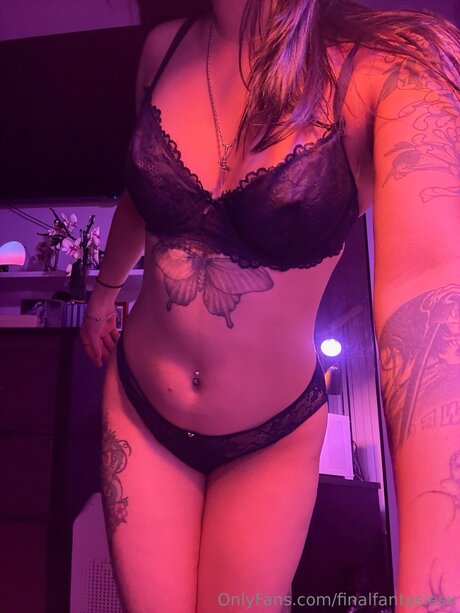 Finalfantasiesx model adult picture