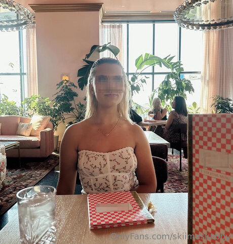 Realabby Fae star free pics