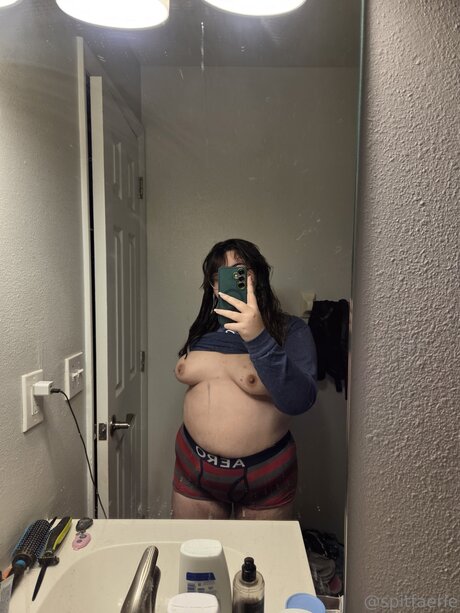 Spitfaerie hot pornstar pictures