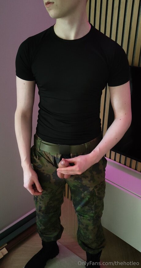 Thehotleo perfect pornstar photo