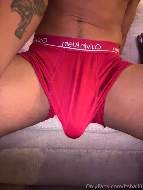 Itsball0 model top picture