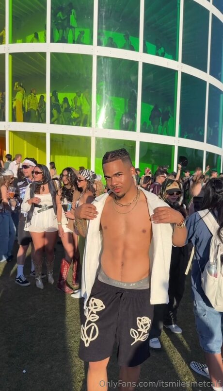 Itsmilesmetcalf adult actress photos