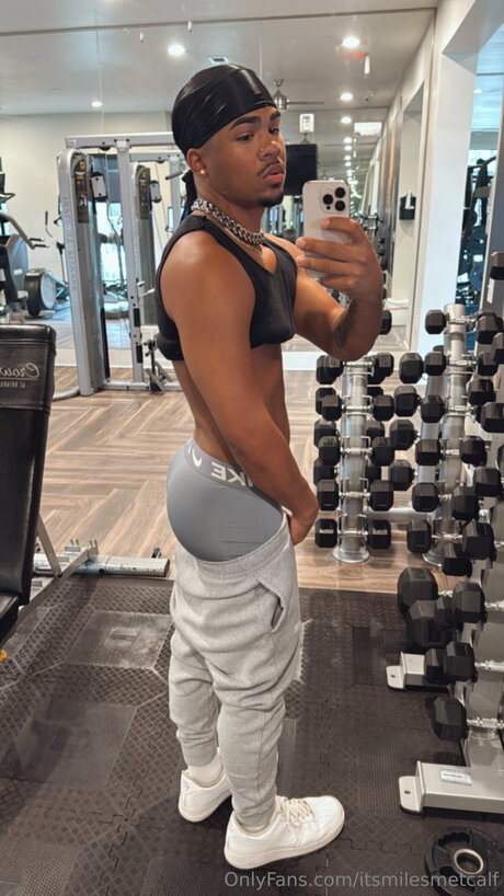 Itsmilesmetcalf nude actress img