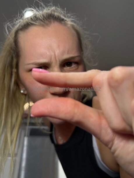 Nancymulkey model perfect pictures