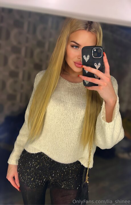 Shine Lia perfect star picture