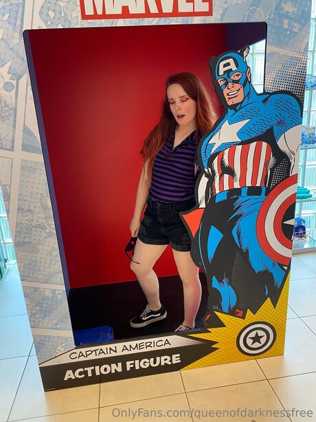 Queenofdarknessfree star beautiful pic