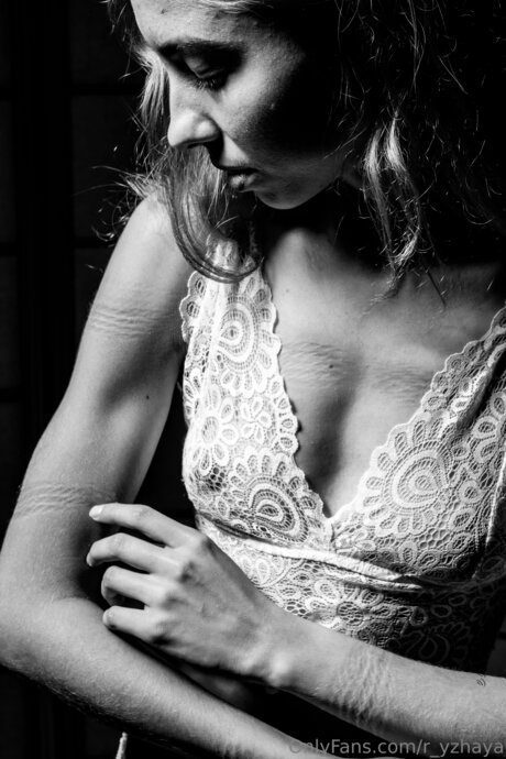 R Yzhaya model nudes archive