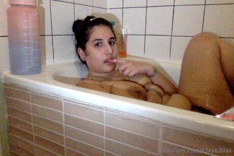 S3xyb3llax model art photos