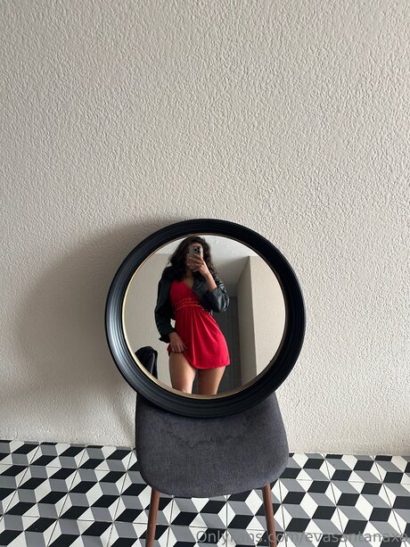 Evasantanaxo erotic actress photos