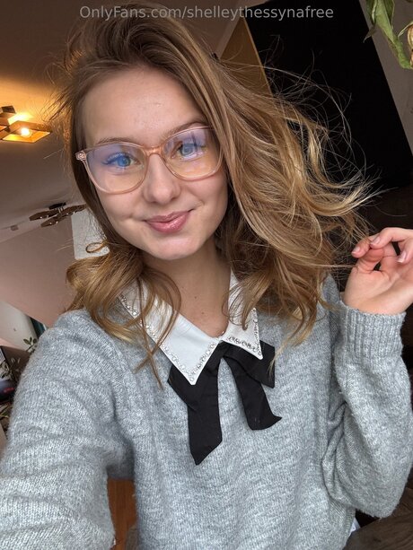 Shelleythessynafree adult model image