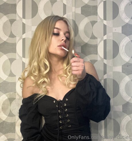 Daisy Cutie sexy star picture