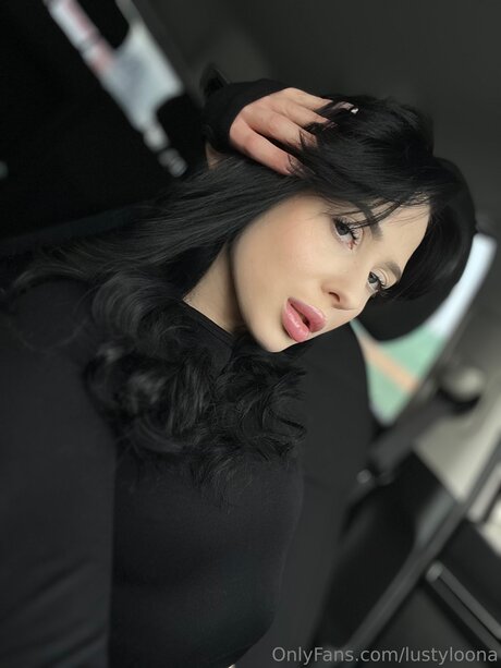 Lustyloona art star pictures