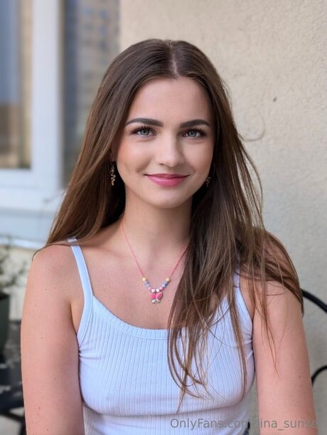 Lina Sunset star porn photos
