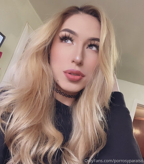 Bluntsandparadise model hd photos