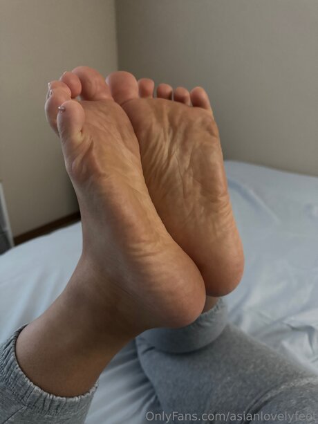 Asianlovelyfeet model pornographic photos