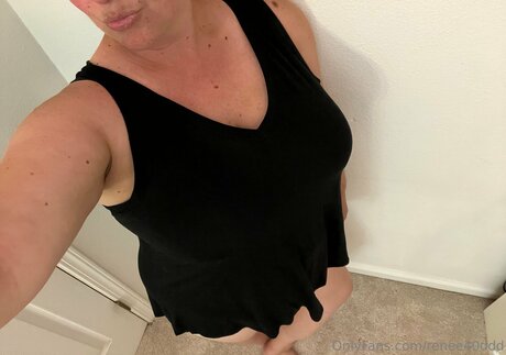 Reneej40ddd nude actress pics