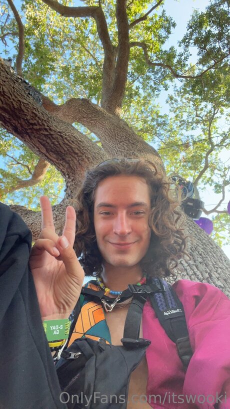 Itswooki model xxx photo