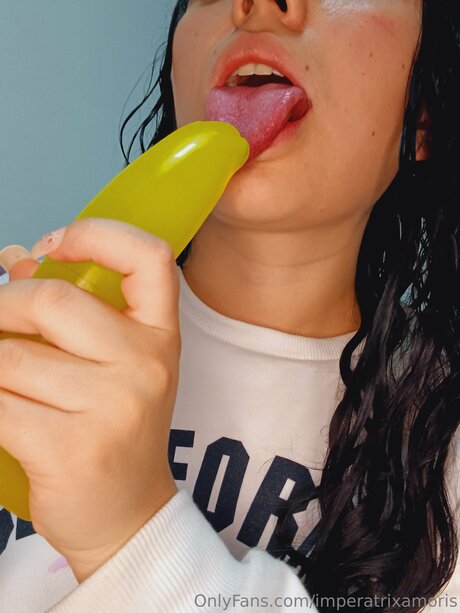 Mommy Nextdoor model erotic img