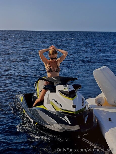 Nesty Still star pretty pictures