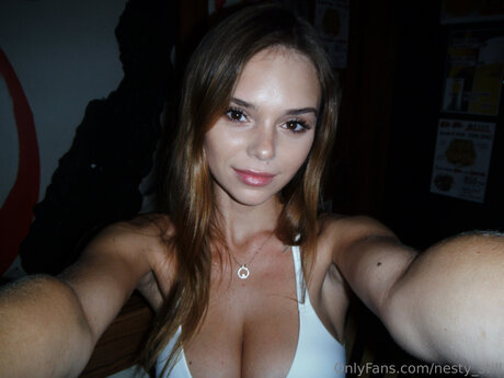 Nesty Still sexy pornstar photos