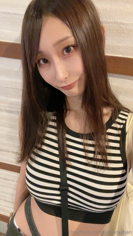 Yawarachan erotic pornstar photo