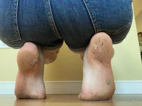 Blueeyeblonde Free pornstar hd img