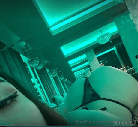 Shinelilya xxx model pictures