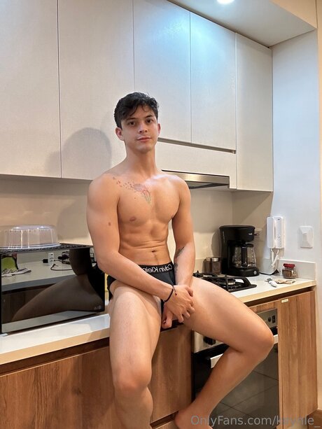 Keynle xxx model pic