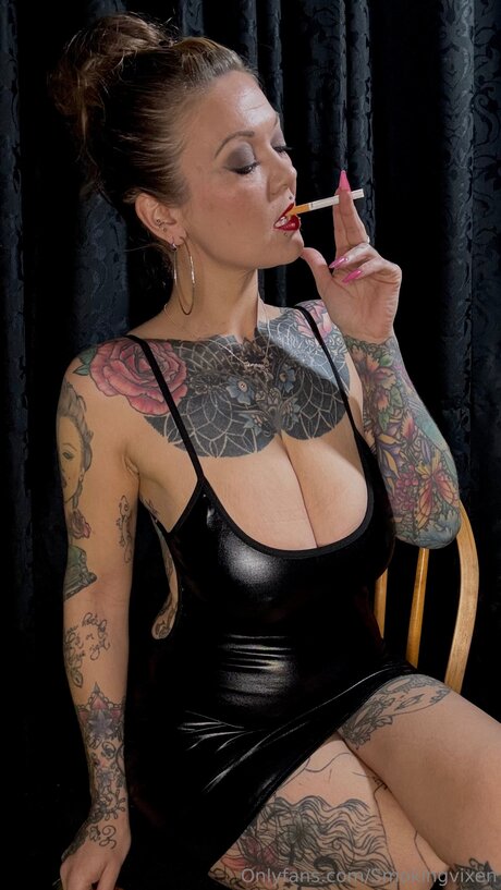 Smokingvixen hd star image