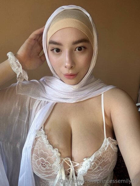 curvy teen onlyfans nude galleries