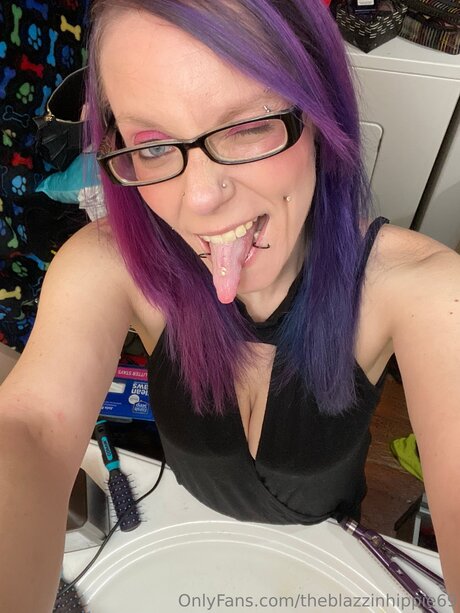 Theblazzinhippie69 free star photos