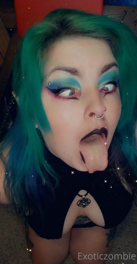 Exoticzombiefree sexy star picture