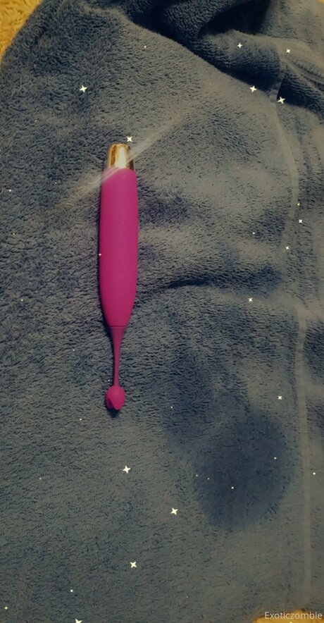 Exoticzombiefree pornstar hd image