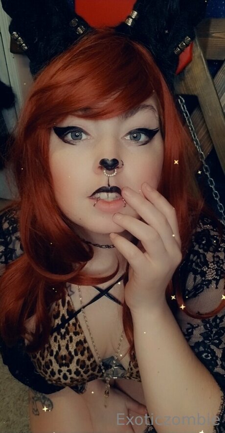 Exoticzombiefree star photos