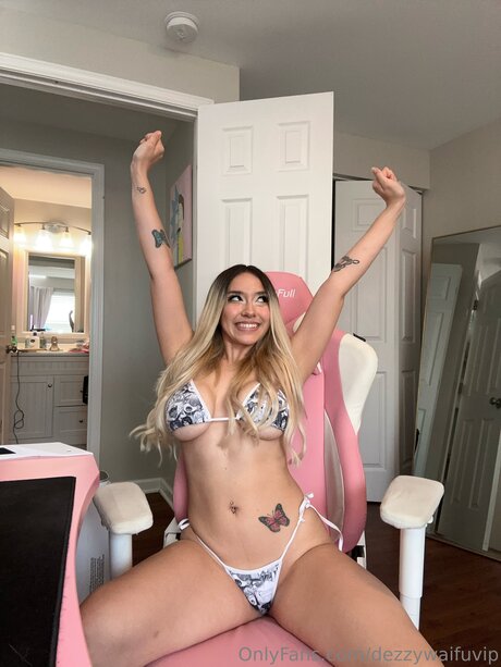 streamer onlyfans erotic photo
